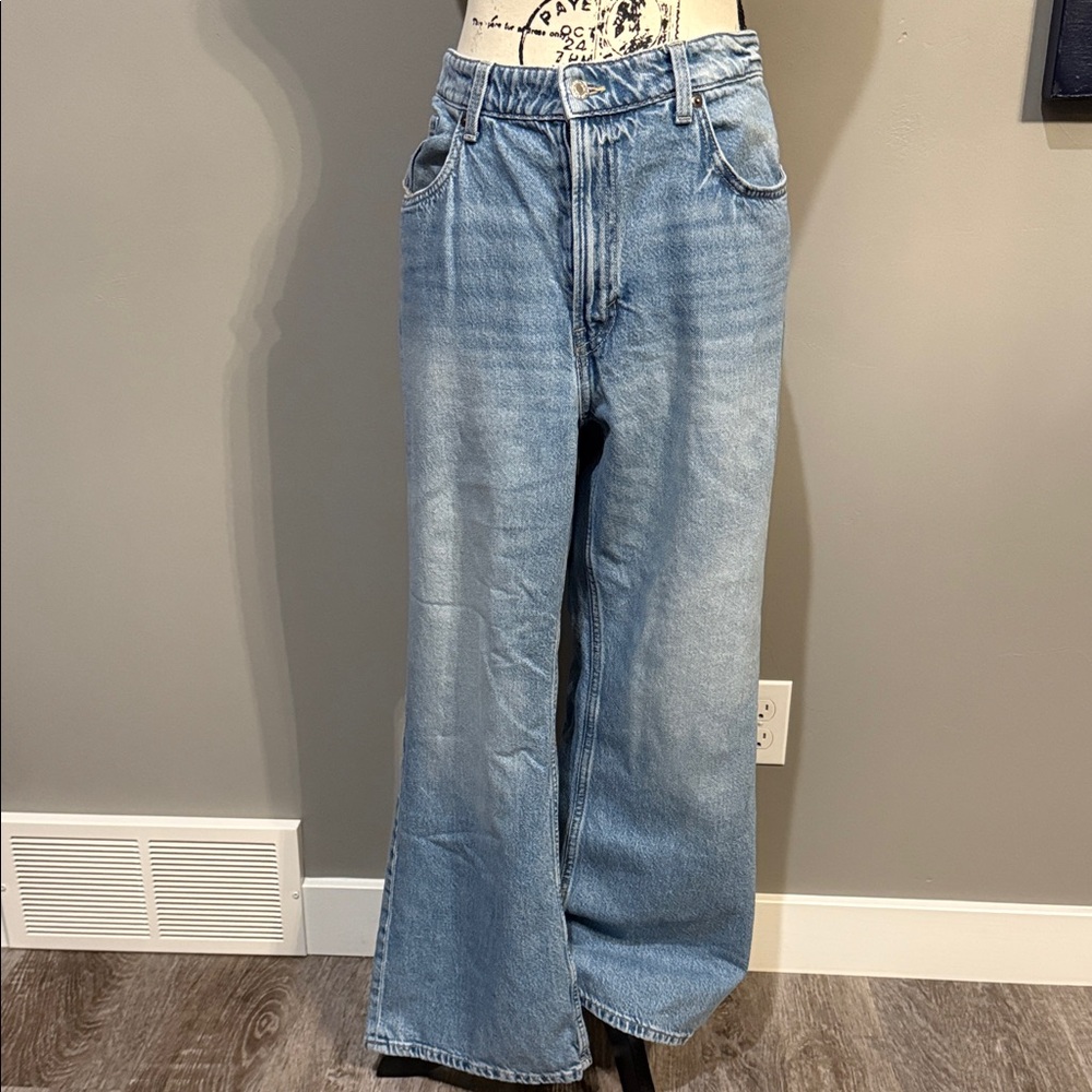 Old Navy Loose Fit, Mid Waist Bootcut Jeans